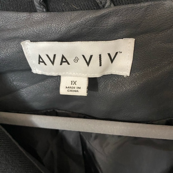 Target Ava & Viv Size 1X Vegan Leather Moto Motorcycle Jacket - Like New - Black - Picture 7 of 10